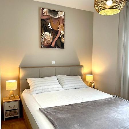 Apartment Dalmatino Baška Voda Esterno foto