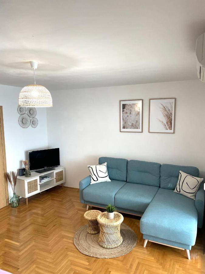 Apartment Dalmatino Baška Voda Esterno foto