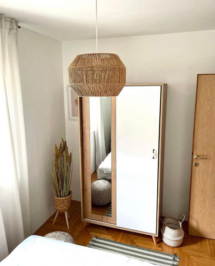 Apartment Dalmatino Baška Voda Esterno foto