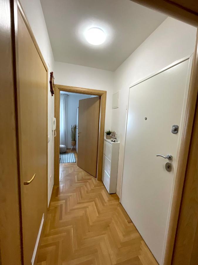 Apartment Dalmatino Baška Voda Esterno foto