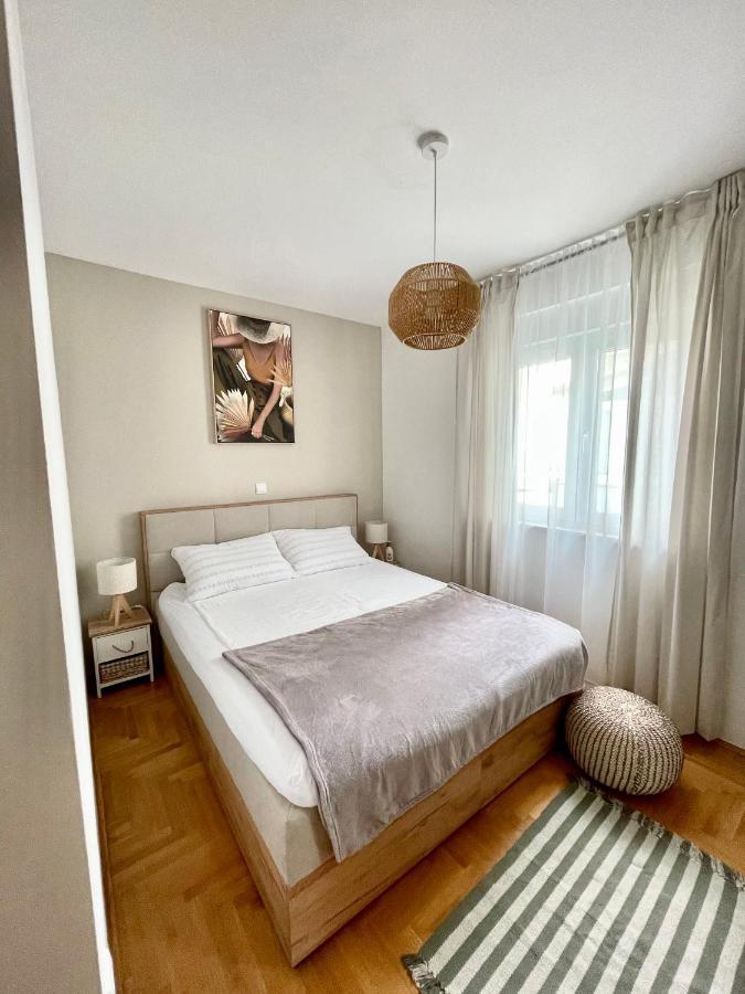 Apartment Dalmatino Baška Voda Esterno foto